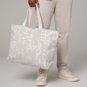 Limited-edition Vuori canvas tote bag